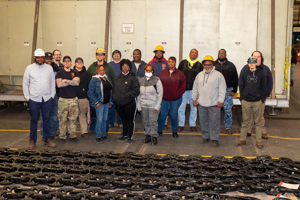 Center of Excellence: NNSY’s Forgers, Painters, and Riggers Complete Inspections and Overhauls of Navy Anchor Chains