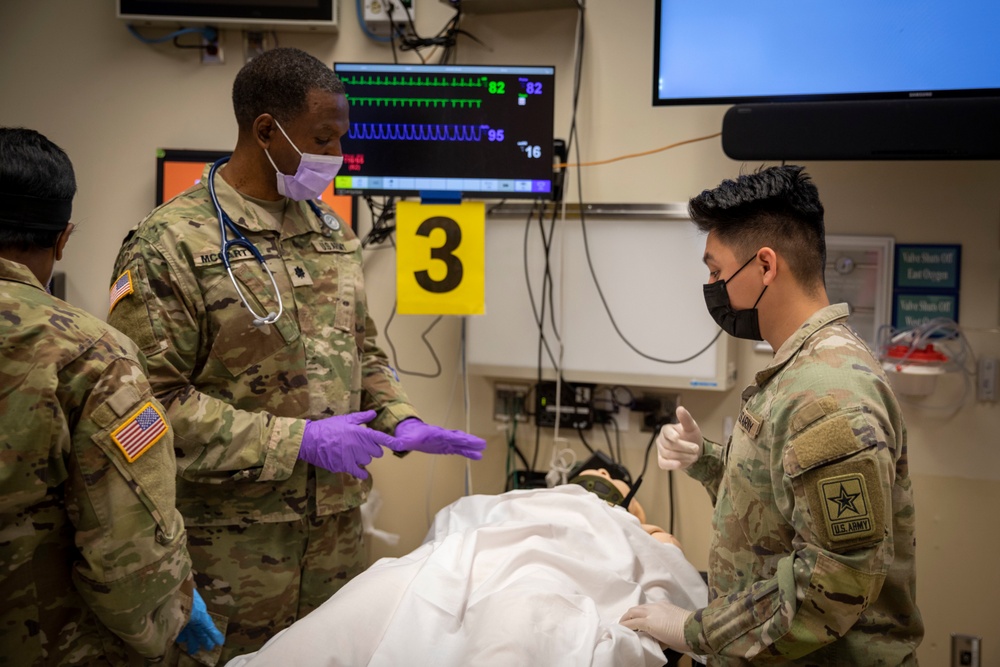 921st Field Hospital trains at the MAYO Clinic