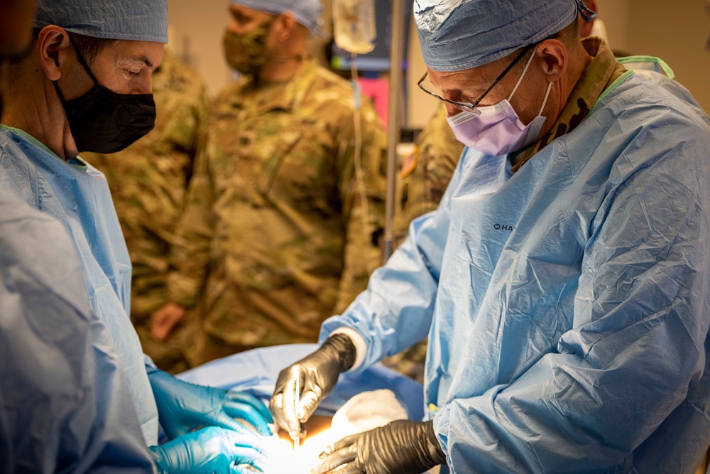 921st Field Hospital trains at the MAYO Clinic