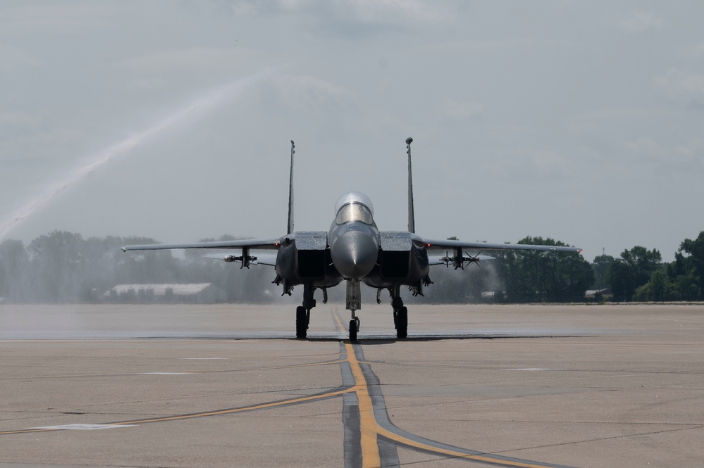 4th FW commander takes off for final flight