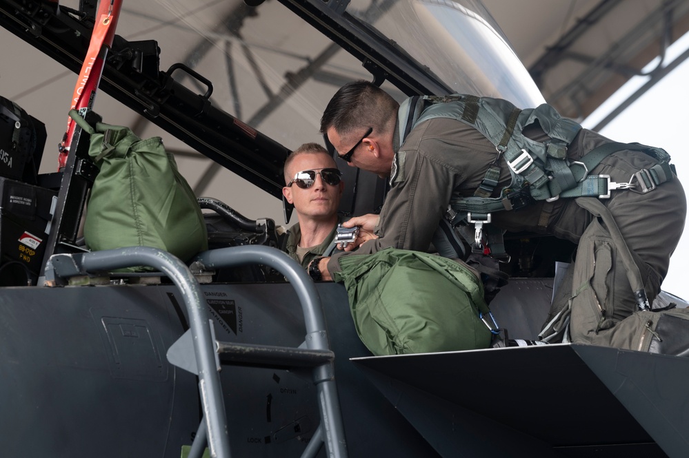 4th FW commander takes off for final flight