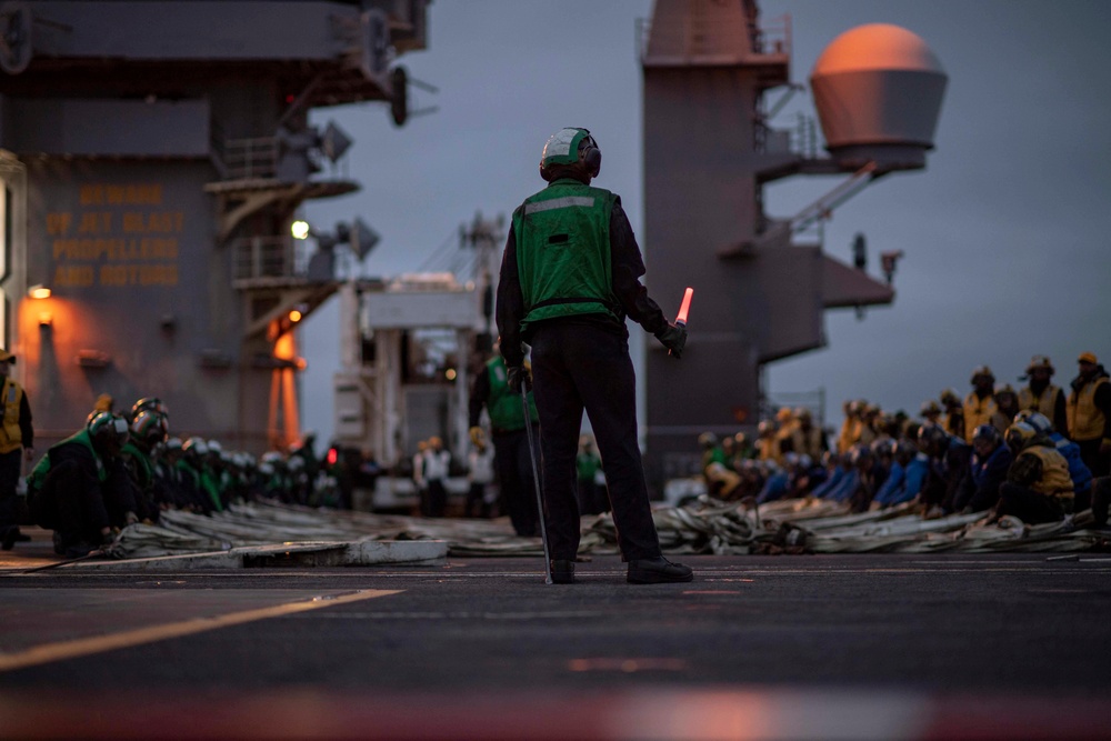 Sailors Participate in Flight Deck Drills