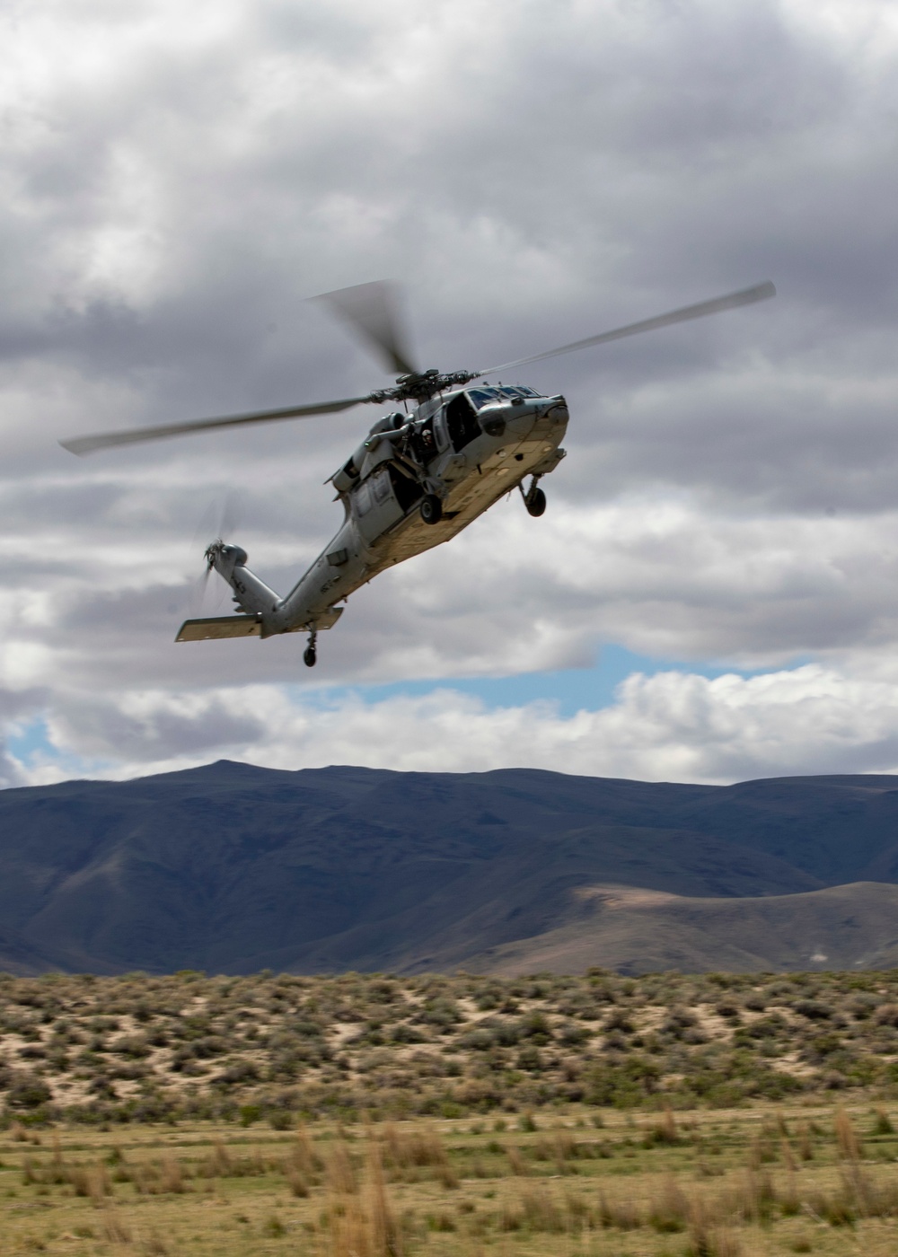HSC-5 Conducts Combat Search and Rescue Practice Exercises