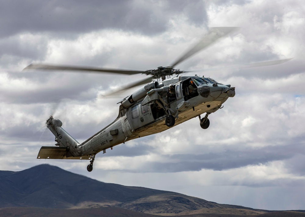 HSC-5 Conducts Combat Search and Rescue Practice Exercises
