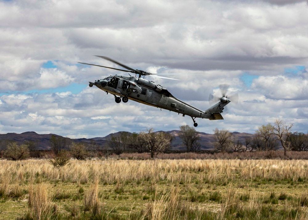 HSC-5 Conducts Combat Search and Rescue Practice Exercises