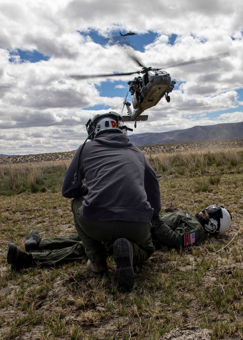 HSC-5 Conducts Combat Search and Rescue Practice Exercises