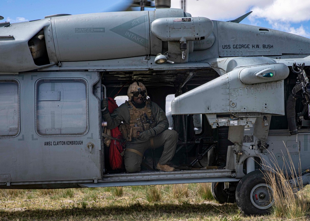 HSC-5 Conducts Combat Search and Rescue Practice Exercises