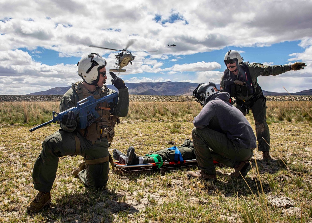 HSC-5 Conducts Combat Search and Rescue Practice Exercises
