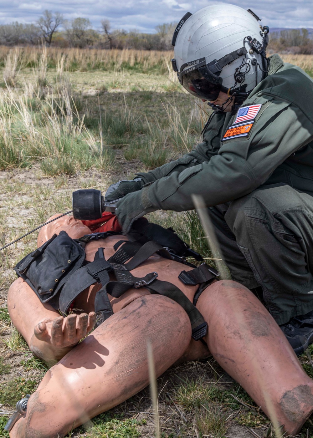 HSC-5 Conducts Combat Search and Rescue Practice Exercises