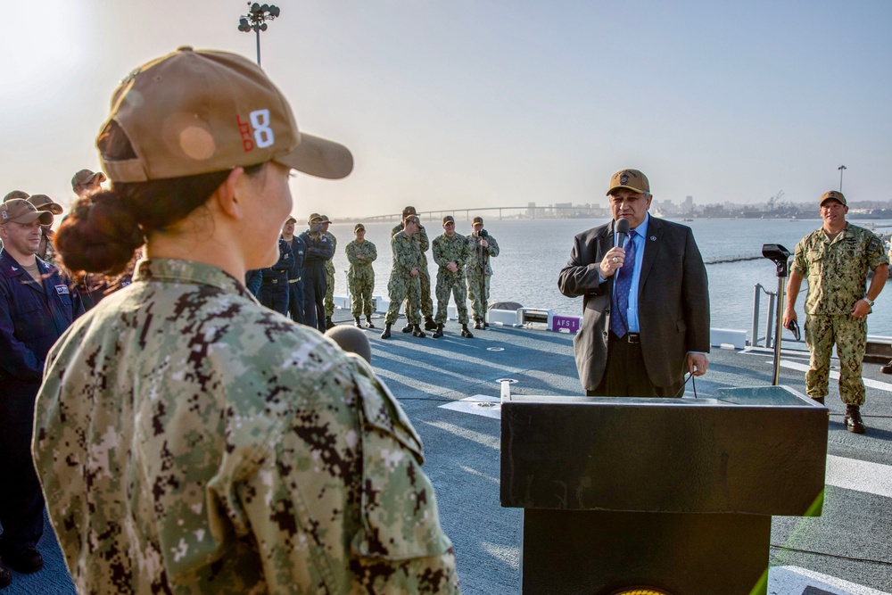 SECNAV Visits USS Makin Island