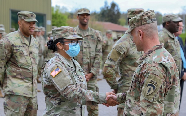 Gen. Christopher Cavoli visits Soldiers in Kaiserslautern