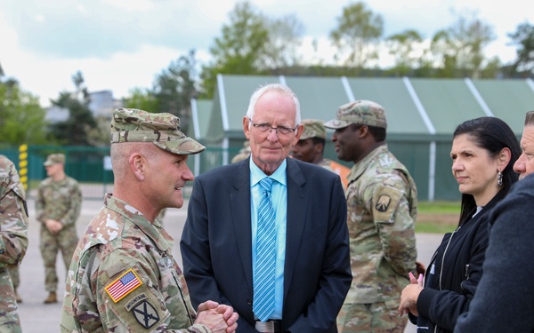 Gen. Christopher Cavoli visits 21st TSC Soldiers in Kaiserslautern