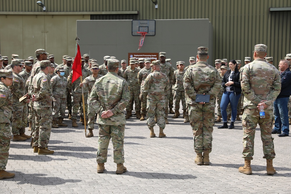 Gen. Christopher Cavoli visits 21st TSC Soldiers in Kaiserslautern