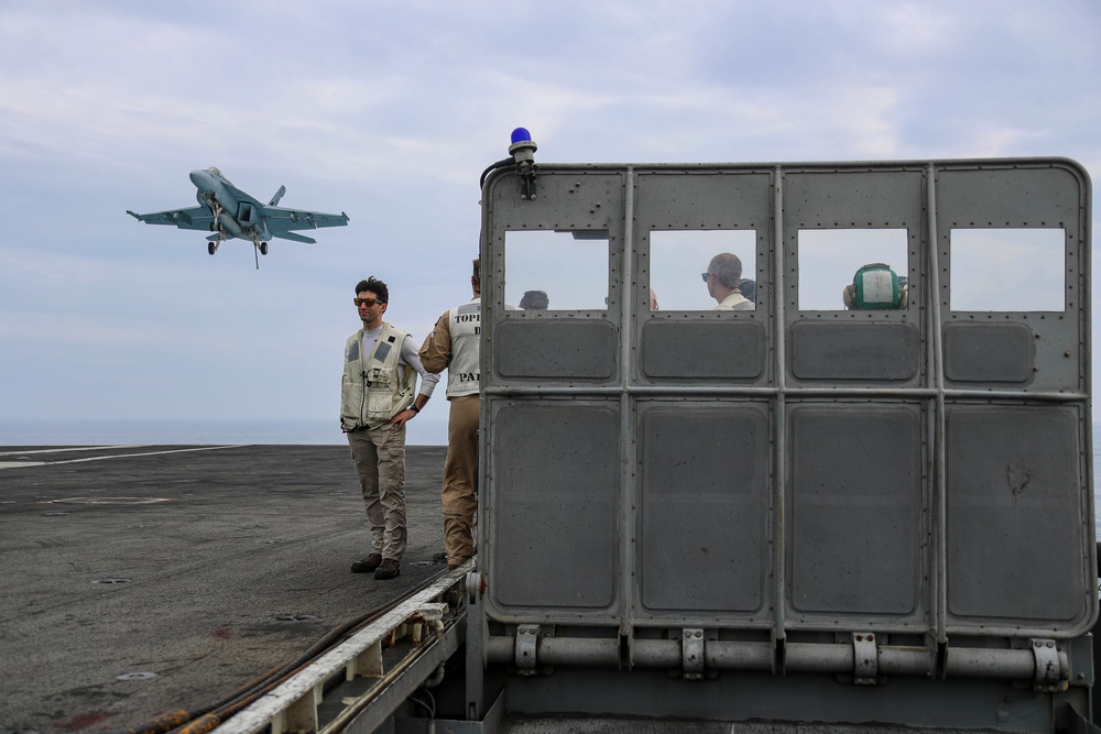 Abraham Lincoln conducts flight operations