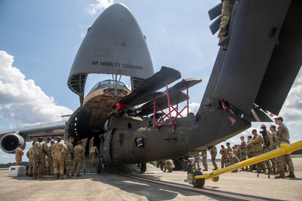 Marne Air Soldiers conduct joint air load training at Hunter Army Airfield, Georgia