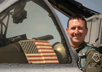 122nd Fighter Wing commander takes final flight