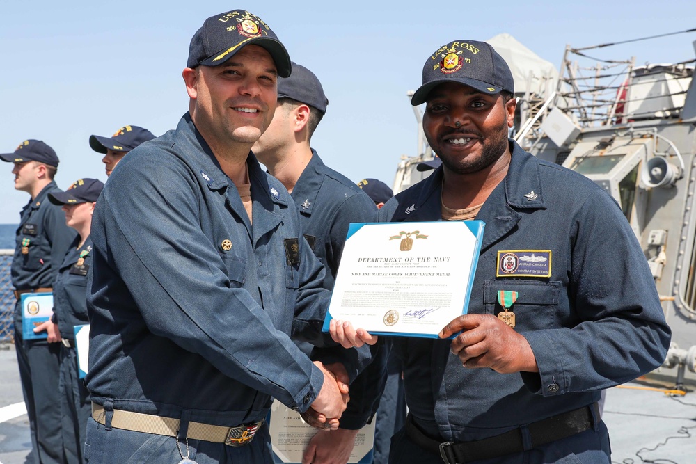 USS Ross Sailors receive Navy and Marine Corps Achievement Medals