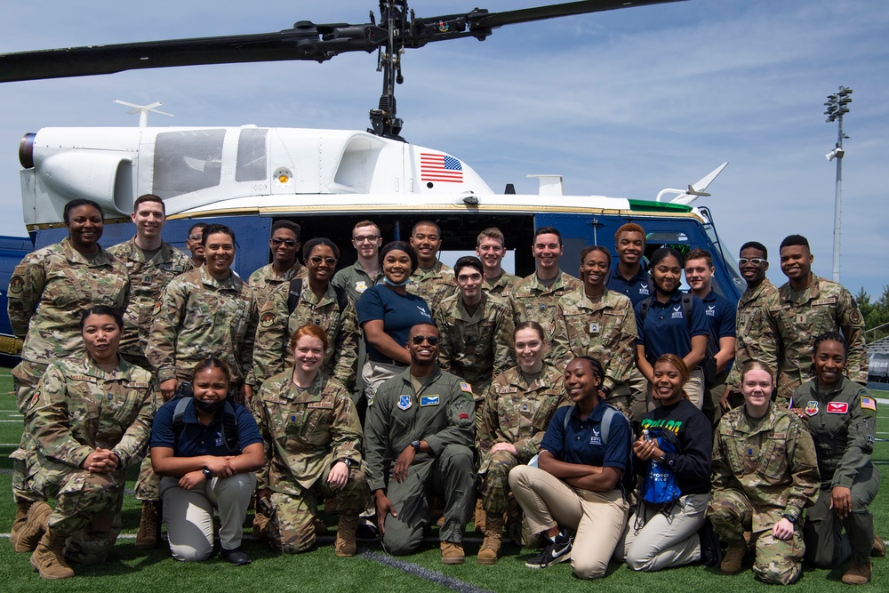 First Helicopter Squadron Flies to Howard University for Diversity Event