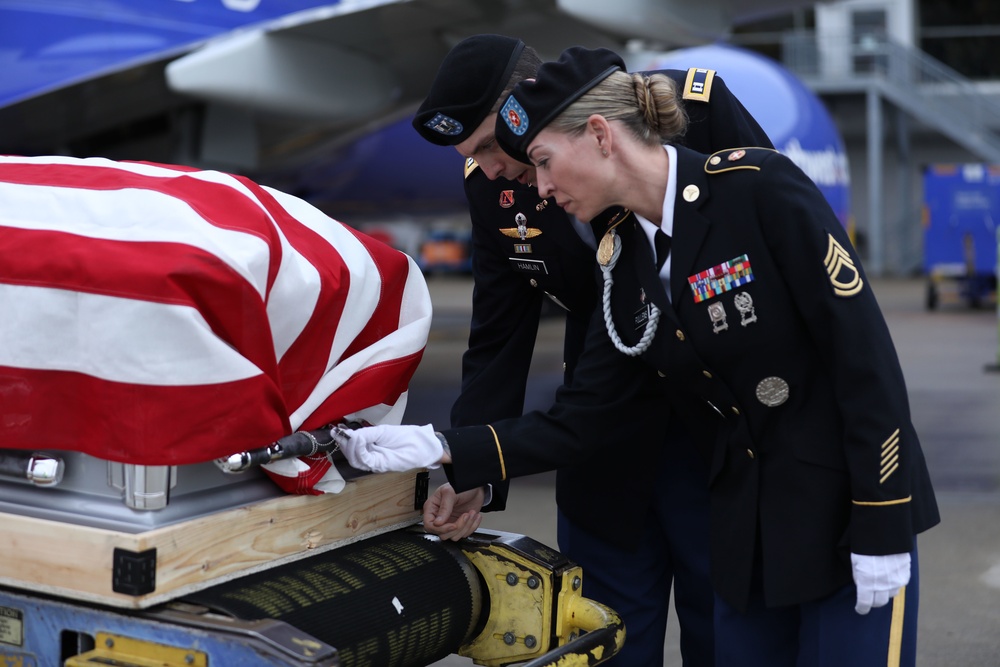 Indiana Honor Guard helps bring a hero home