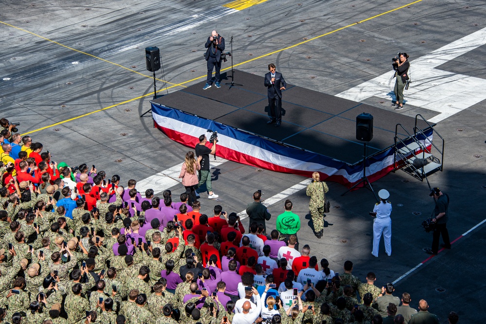 Tom Cruise Visits USS Carl Vinson (CVN 70)