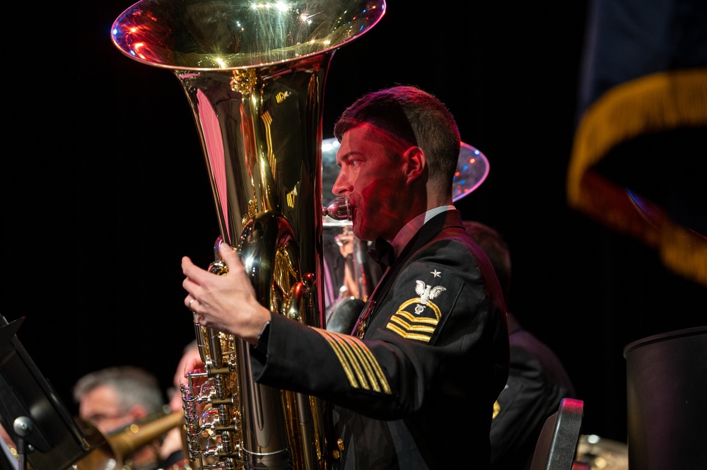 Navy Band visits Ashtabula, Ohio