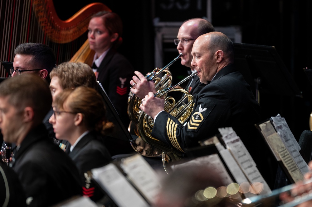 Navy Band visits Ashtabula, Ohio