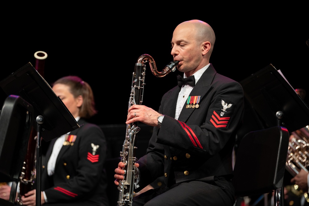 Navy Band visits Ashtabula, Ohio