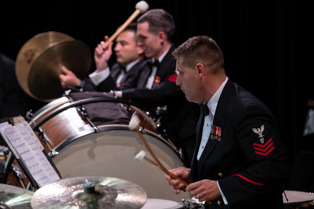 Navy Band visits Ashtabula, Ohio