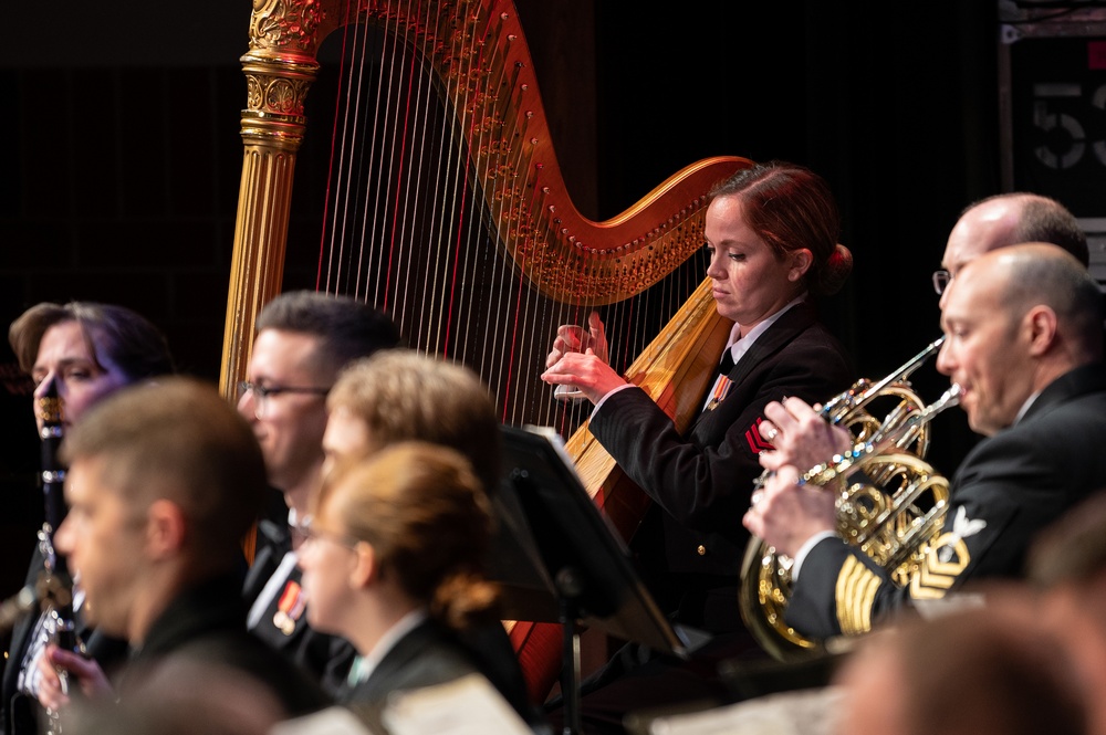 Navy Band visits Ashtabula, Ohio