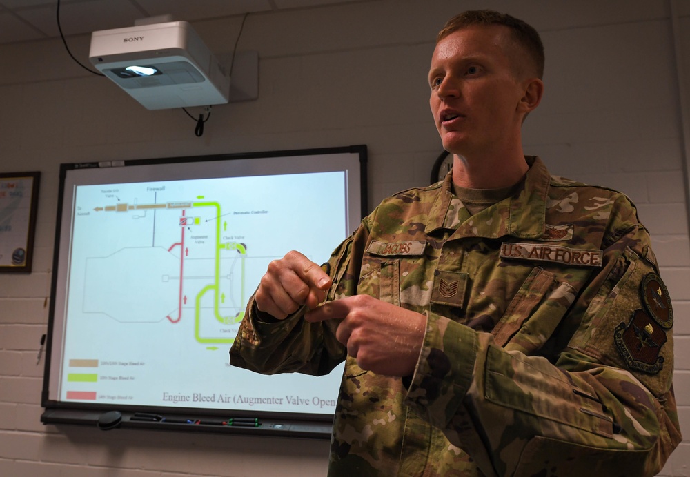 Airlifter runs toward greatness