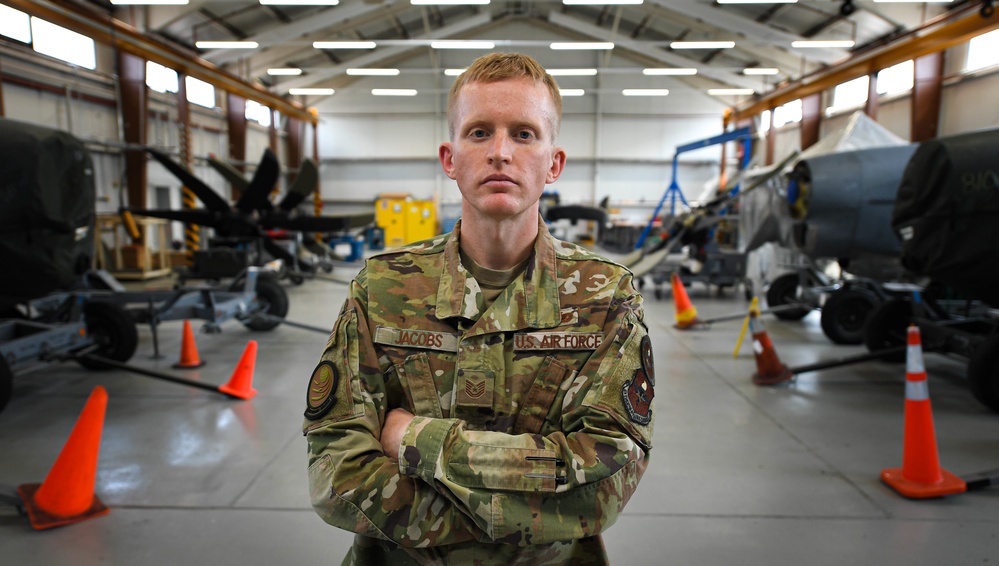 Airlifter runs toward greatness