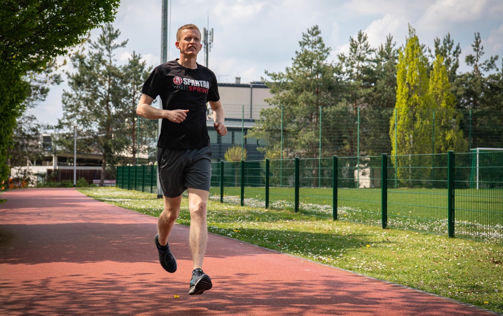 Airlifter runs toward greatness