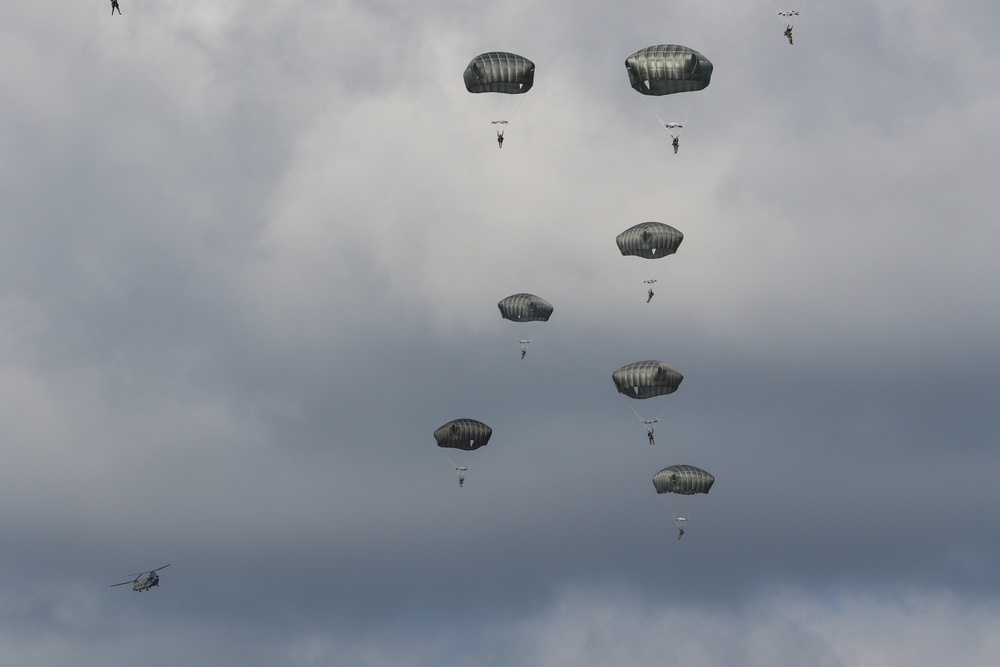 82nd Airborne Division conduct Airborne operation in Poland