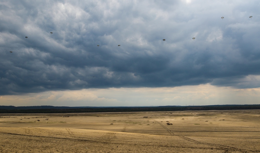 82nd Airborne Division conduct Airborne operation in Poland