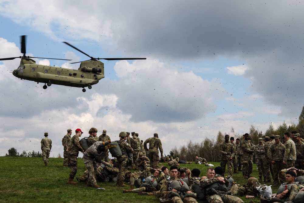 82nd Airborne Division conduct Airborne operation in Poland