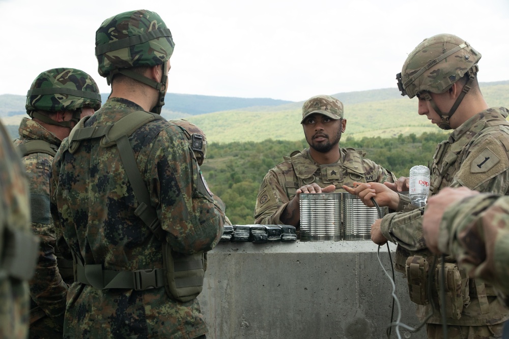 1st Engineer Battalion Conducts Demolition Range With Bulgarian Soldiers