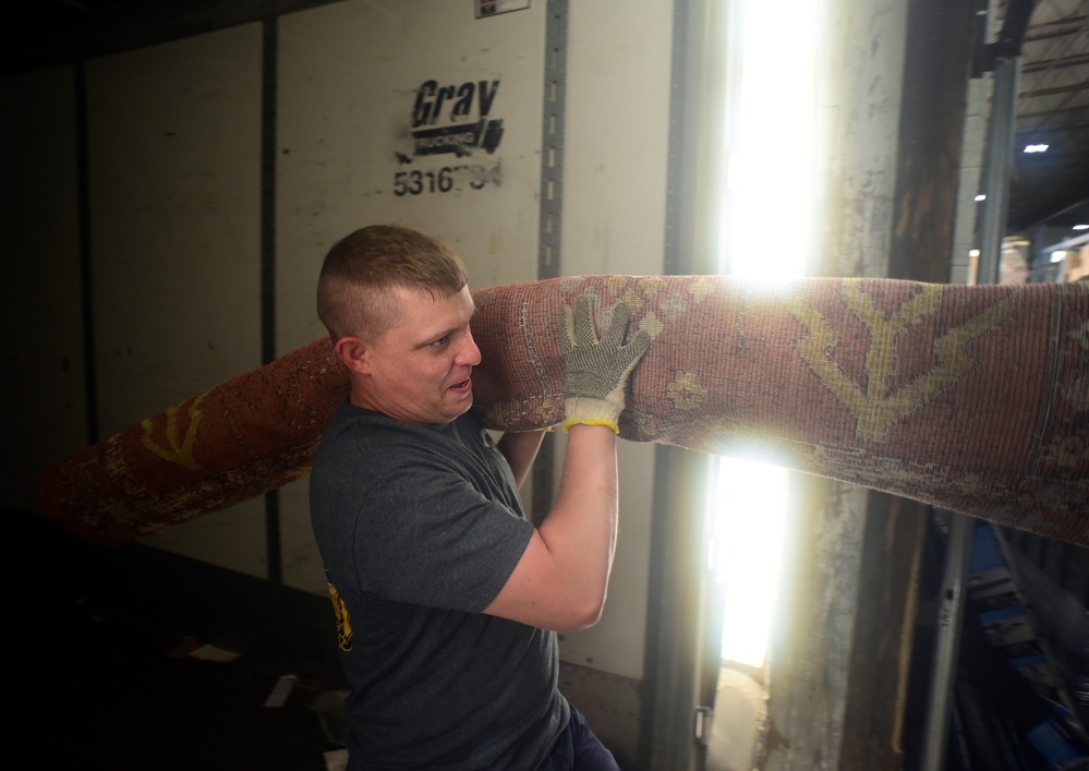 Navy helps at Habitat for Humanity Store