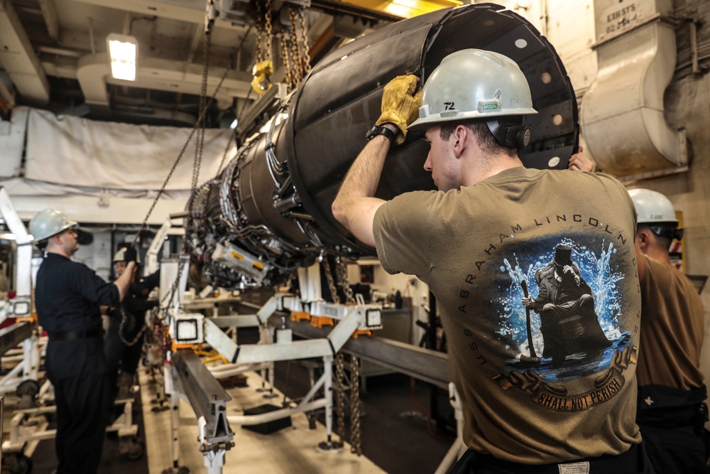 Abraham Lincoln Sailors conduct maintenance