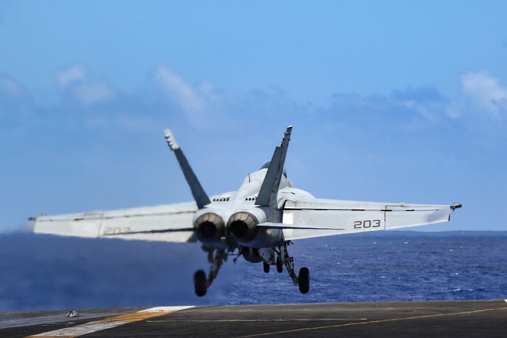 Abraham Lincoln conducts flight operations