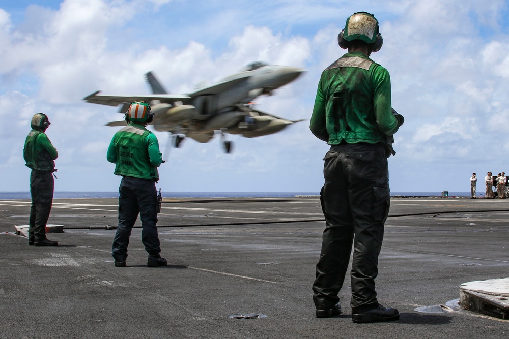 Abraham Lincoln conducts flight operations