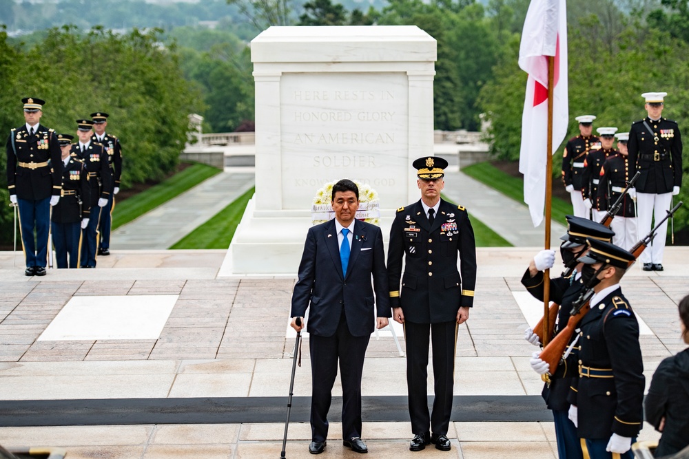 Japanese Defense Minister Nobuo Kishi Participates in an Armed Forces Wreath-Laying Ceremony at the Tomb of the Unknown Soldier