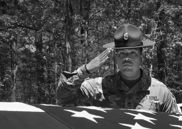 Fort Lee Soldiers train to deliver the ‘last full measure of respect’