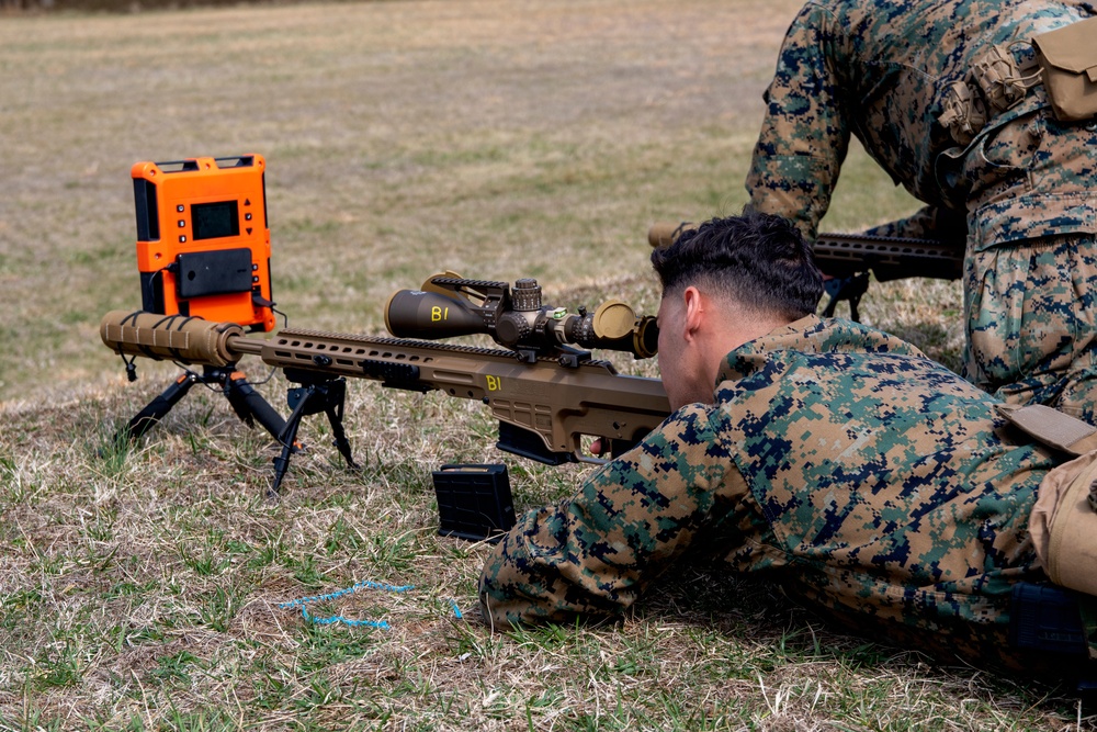 MARINE CORPS SNIPERS TEST NEW RIFLE