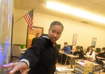Navy shares lifestyle details with Steinert students