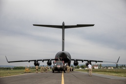 12 CAB folds Black Hawks for transport to Norway