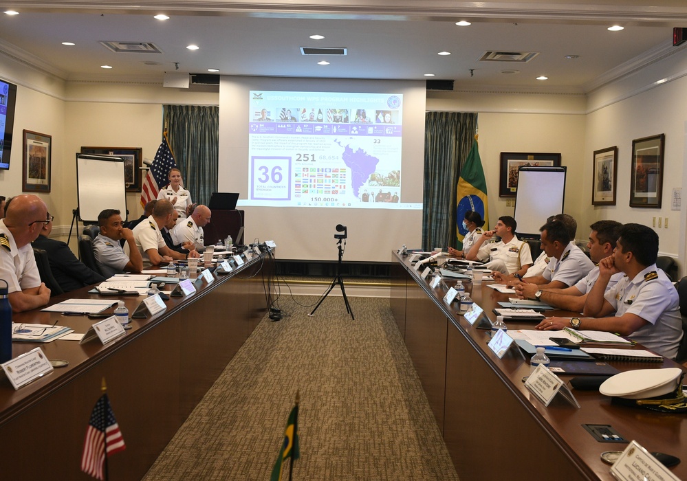 4th Fleet Conducts Maritime Staff Talks With Brazil