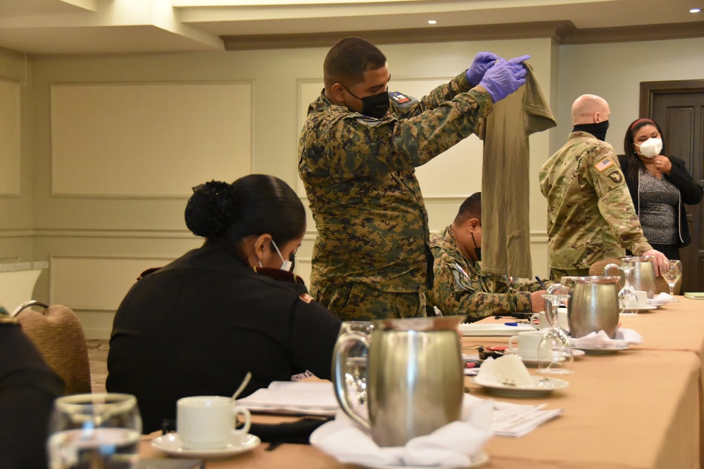 Members of Missouri National Guard's 35th Military Police Brigade Conduct Subject Matter Expert Exchange with Members of Panamanian Police and Protection Agencies.