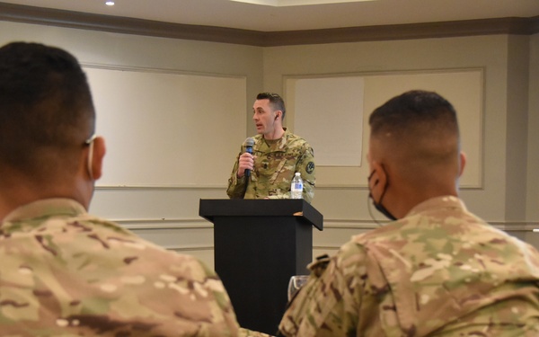 Members of Missouri National Guard's 35th Military Police Brigade Conduct Subject Matter Expert Exchange with Members of Panamanian Police and Protection Agencies.
