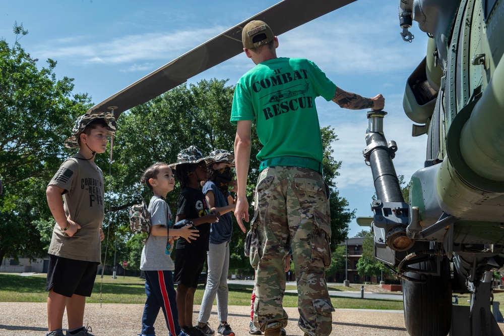 Kids deployment line celebrates military children