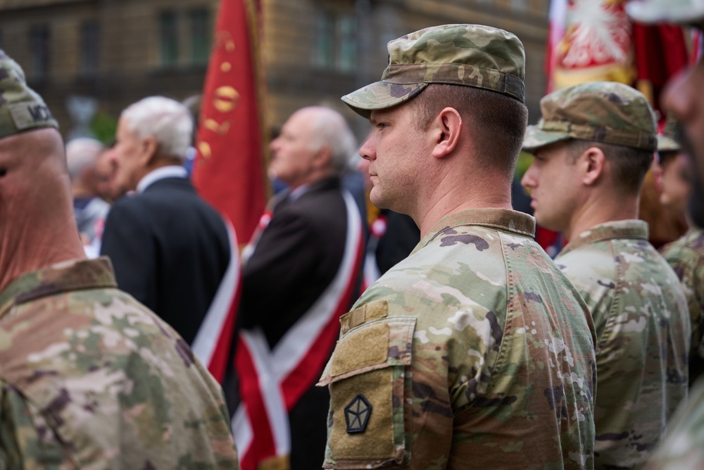 V Corps Soldiers Attend Constitution Day Ceremonies